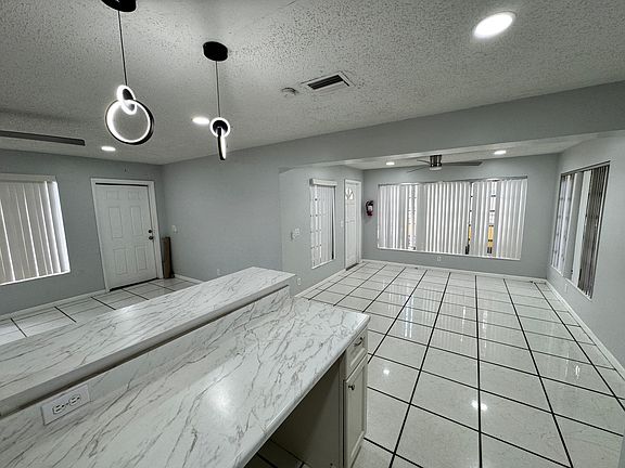 4th image of 4230 NE 3rd Ave