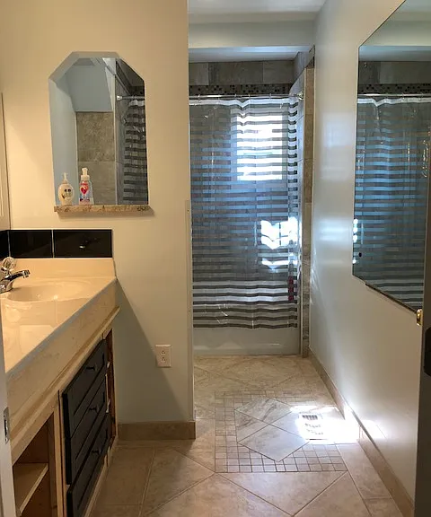 2511 Green St — Photo 4