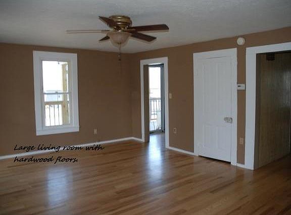 5th image of 305 E Arctic St
