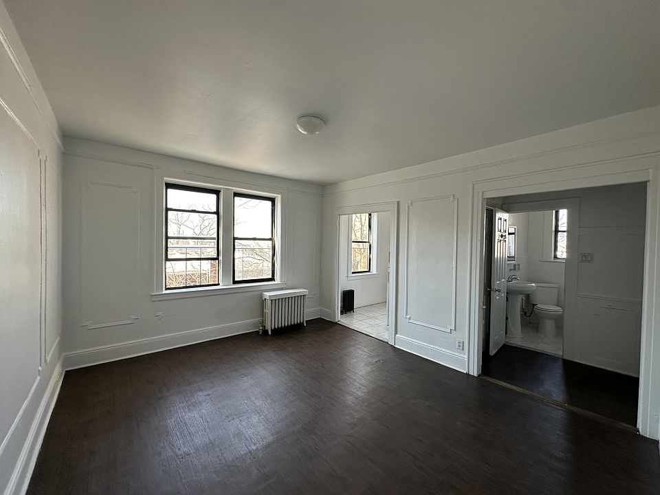 1st image of 3962 65th St APT 3D
