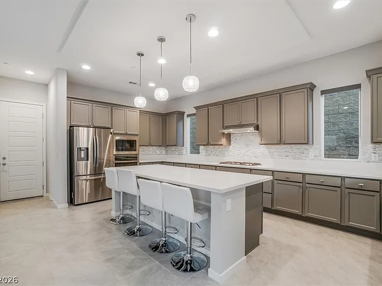 32 Vista Outlook St — Photo 9