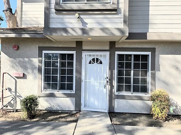 2nd image of 1614 S Campus Ave APT H