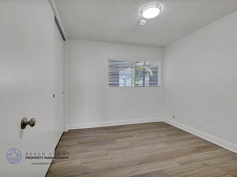 740 W 24th St. — Photo 61