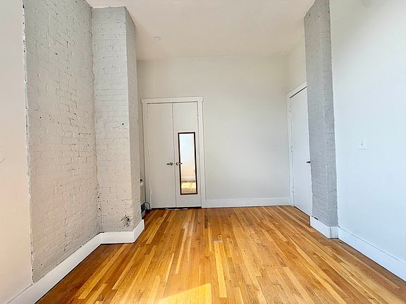 4th image of 101 Jefferson Ave APT 4A