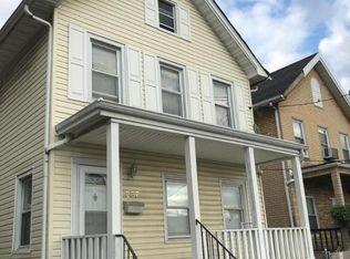 237 Clove Rd, Staten Island, NY 10310