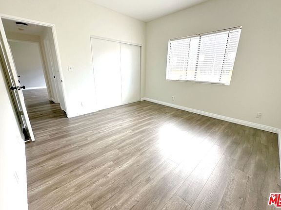 2nd image of 424 S Westmoreland Ave APT 205
