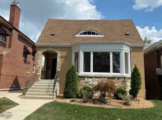 9715 S Hamilton Ave, Chicago, IL 60643