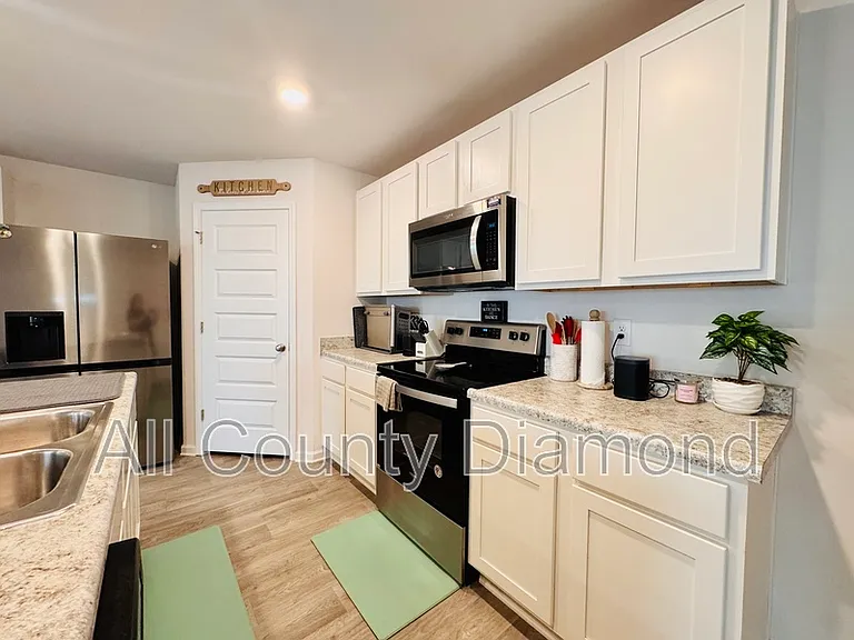 4007 Pioneer Ln — Photo 8