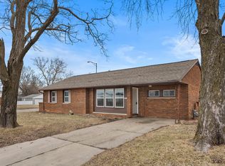 1410 N Mattis Ave, Champaign, IL 61821