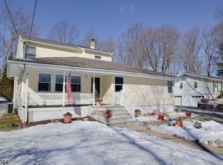 27 Old Middletown Rd, Rockaway, NJ 07866