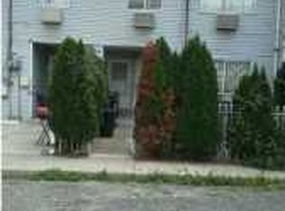 67 Clark Ln, Staten Island, NY 10304