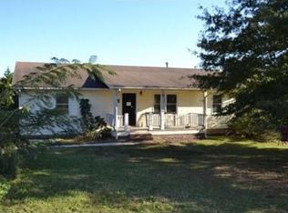 2940 Old Stage Rd N, Coats, NC 27521