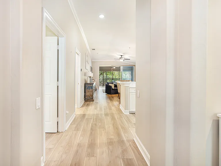975 Tarpon Cove Dr #204 — Photo 5
