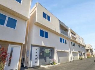 16557 Vine Ter, Van Nuys, CA 91406
