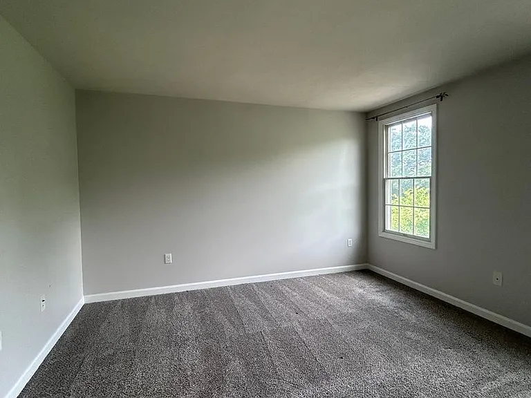 1-114 Castleview Dr — Photo 12