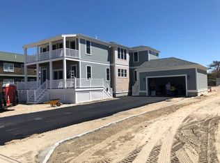 17 Sleepy Hollow Rd, Gloucester, MA 01930