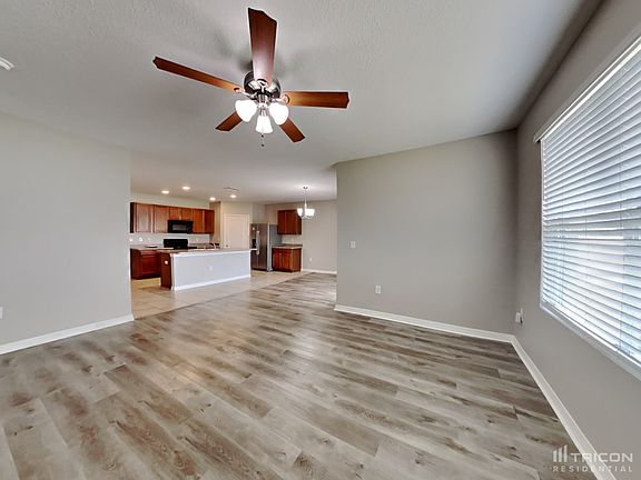 3rd image of 1328 Coventry Ct