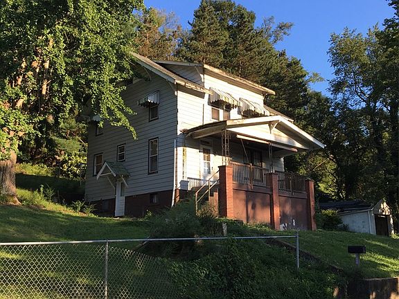 4th image of 1802 Marshall St