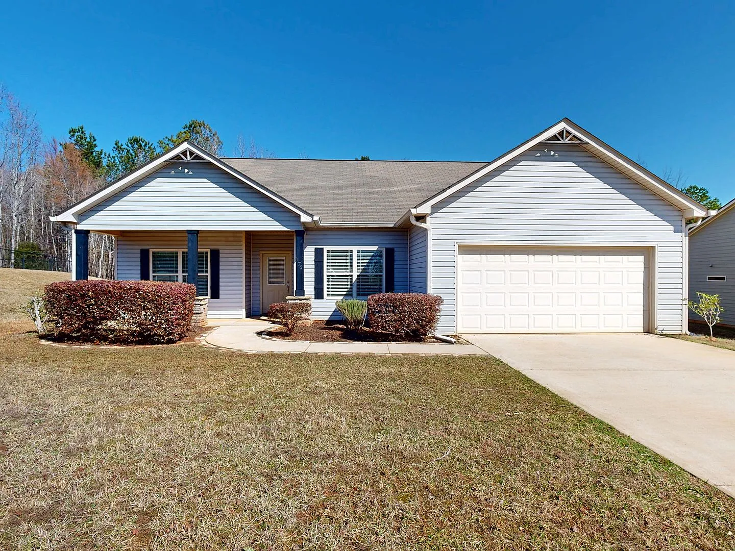Phoenix Crossing, 4 Bed 3 Bath Home — Photo 1