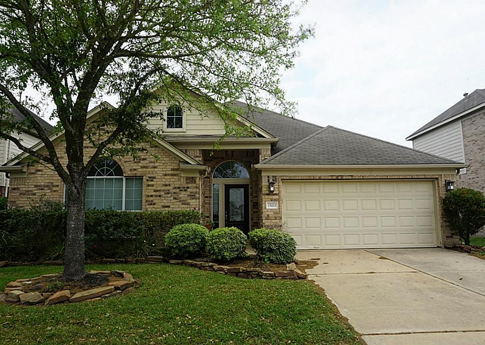 1st image of 15111 Magnoliabough Pl