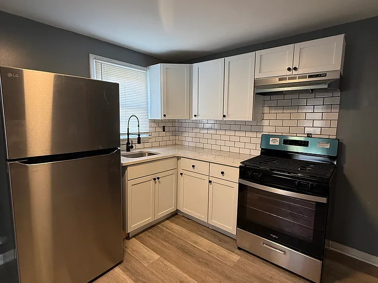 11 Madison Ave #1 — Photo 2