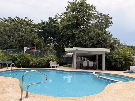 2nd image of Condominio Parque De La Vis #Ii