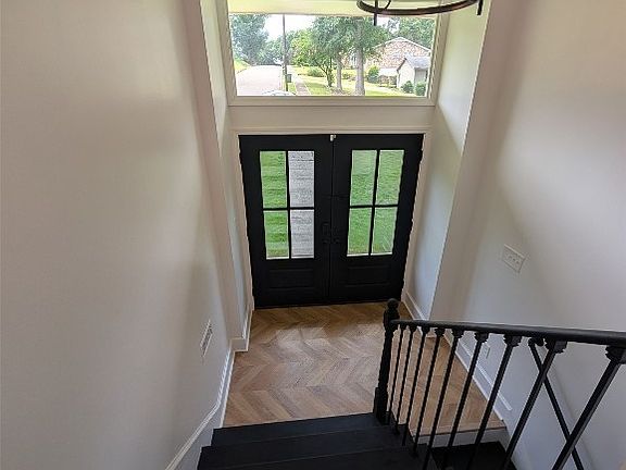 2nd image of 31 Mountainview Dr