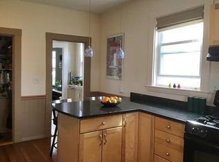 62 Chestnut St #1, Brookline, MA 02445