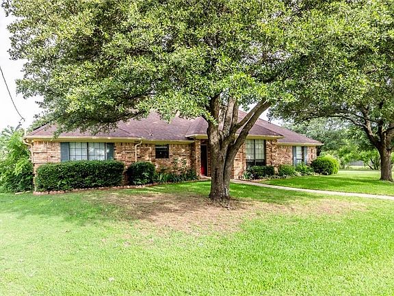 2nd image of 1000 Sterling Ln