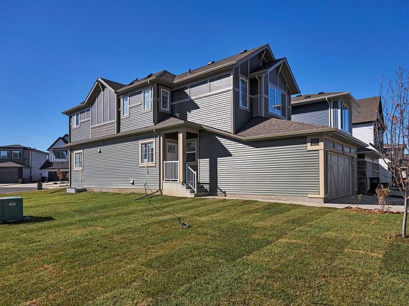3rd image of 2357 Muckleplum Cres SW