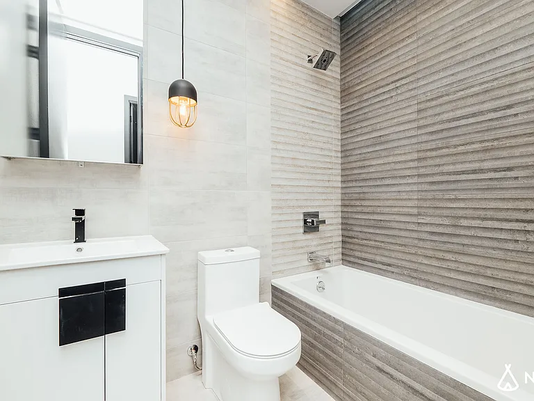 1079 Carroll St #3B — Photo 11