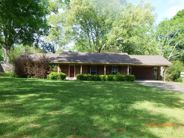 311 Melrose Montebello Pkwy, Natchez, MS 39120