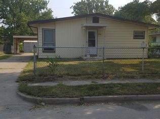 2736 S Southeast Dr, Wichita, KS 67216