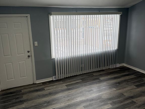 4th image of 13317 S Eberhart Ave #1