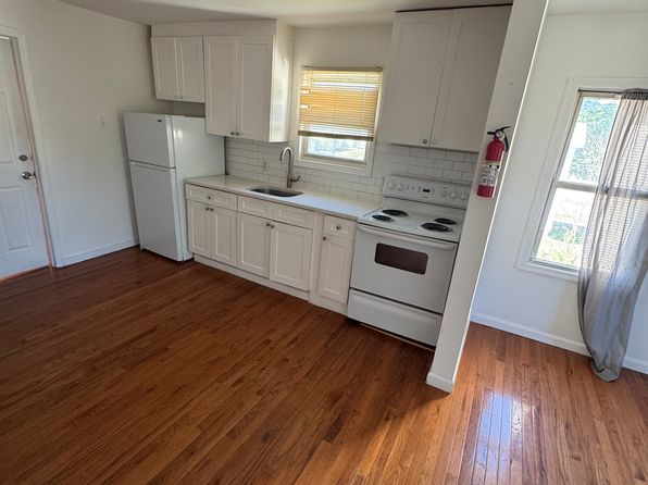 44 Liberty St #B3