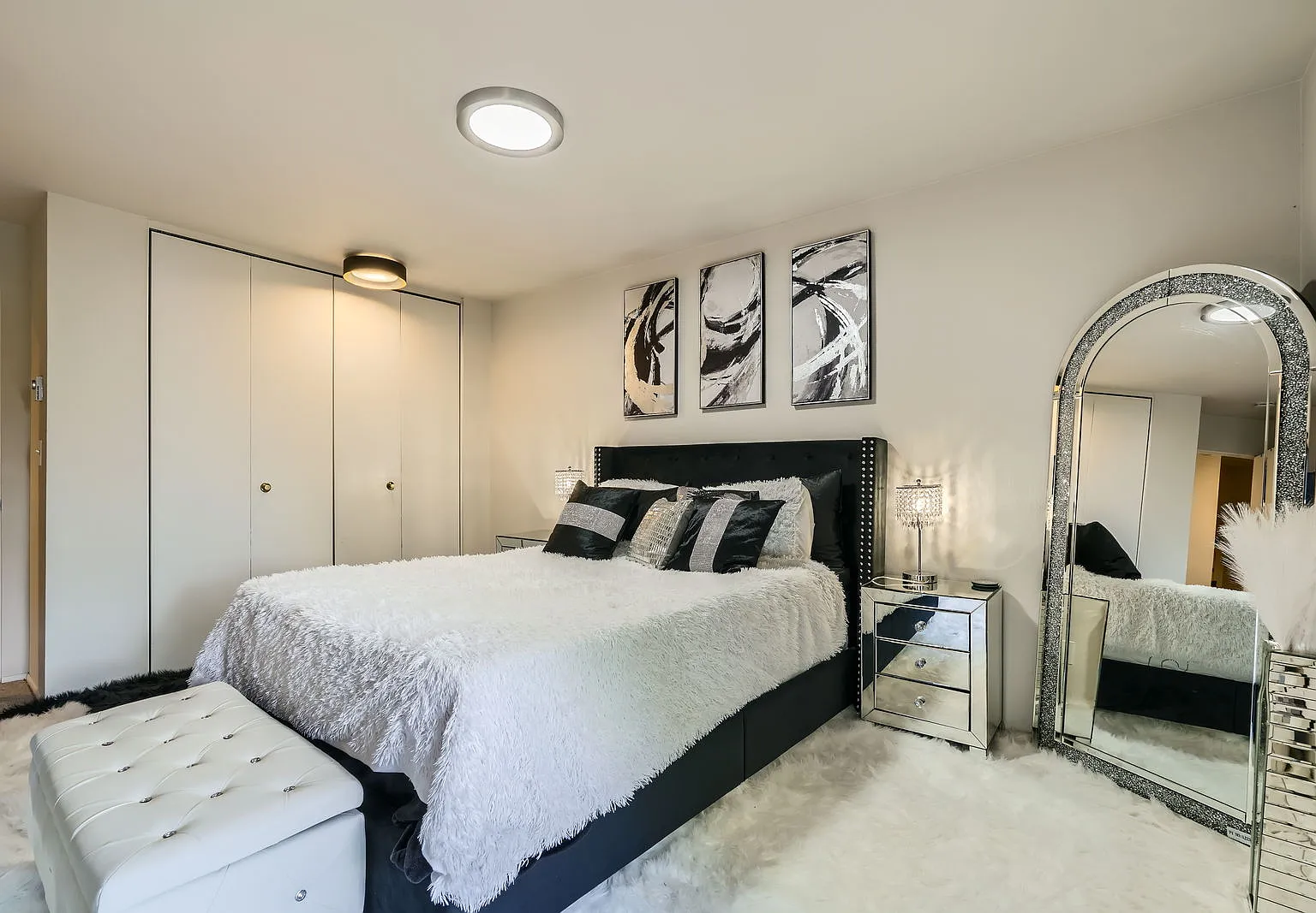 1 bed, 790 sqft, $1,900 — Photo 3