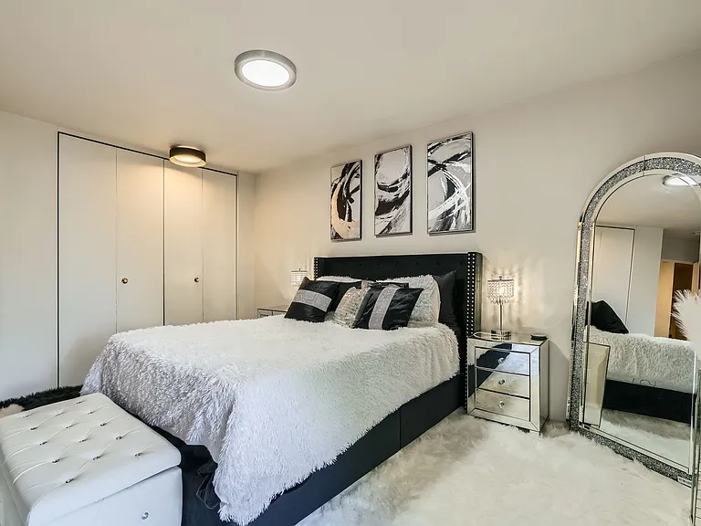1425 S Puget Dr #301 — Photo 3