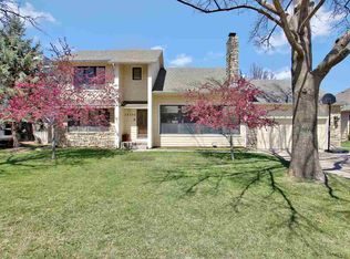 14320 E Castle Dr, Wichita, KS 67230
