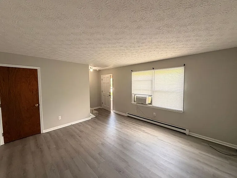 314 Walters Ln #B — Photo 18