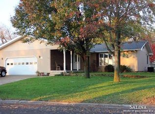 1404 N Brown St, Abilene, KS 67410