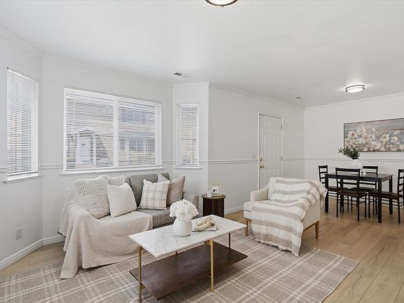 3rd image of 1093 Healy St