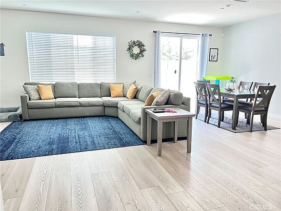 3rd image of 3400 E Foxglove Way
