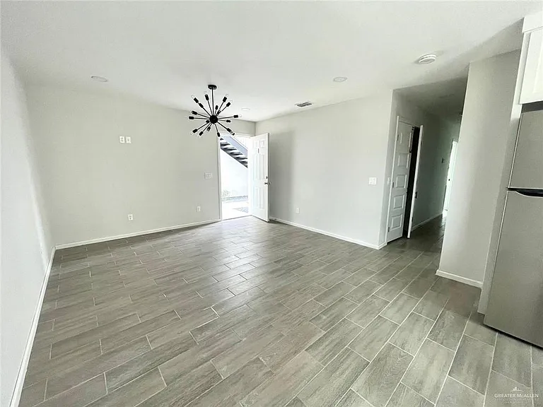3516 S Dominique Dr #2 UPSTAIRS — Photo 9