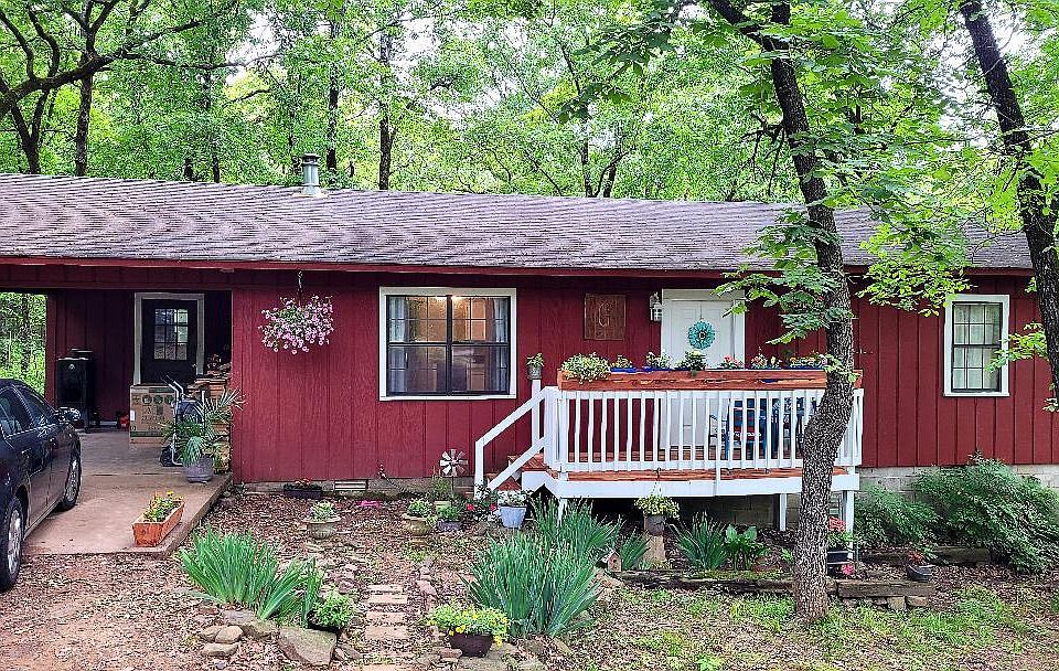 1st image of 312 E Circle Dr