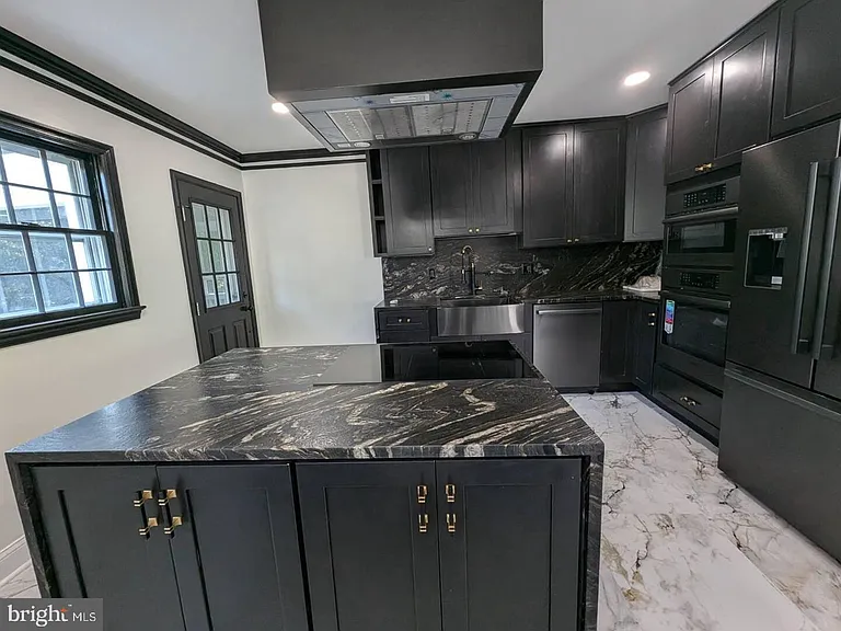 2208 Wakefield St — Photo 5