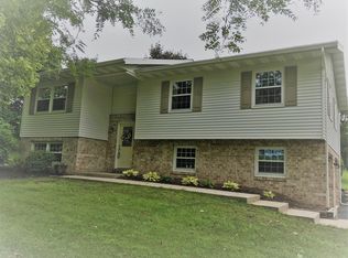 3 Spottswood Dr, Milton, PA 17847