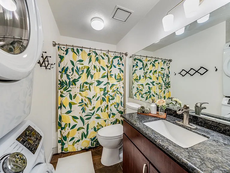 585 Mananai Pl #26U — Photo 8