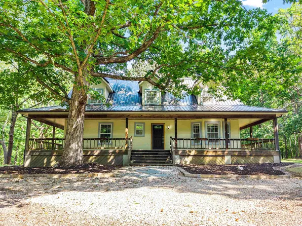 381 E Strawberry Rd, Hot Springs, AR 71909