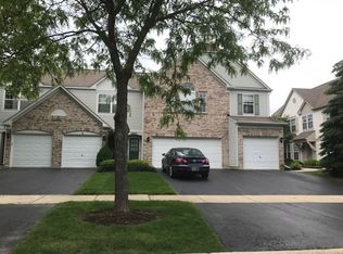2857 Stonewater Dr, Naperville, IL 60564