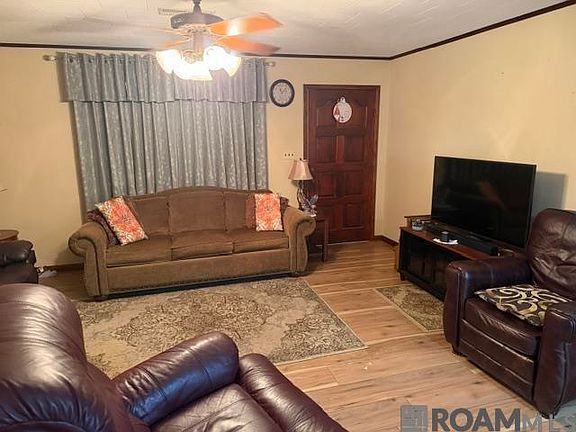 4th image of 4306 Betty Ln